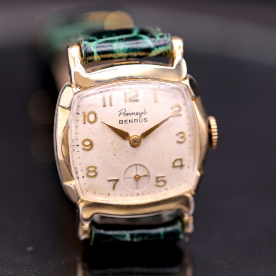 watchsteez.com – 1960s benrus wrist alarm watch series #3021 (stainless  steel case)