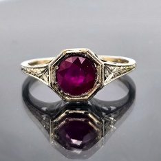 EXQUISITE 18K WHITE GOLD RUBY COCKTAIL STATEMENT RING