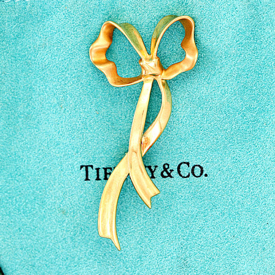 Estate Tiffany & Co. Vintage 18K Yellow Gold Bow Ribbon Brooch – Springer's